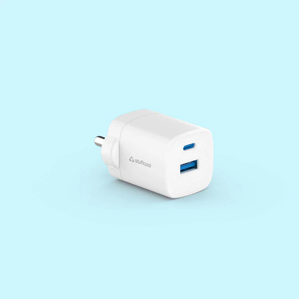 Nuevo mobile charger